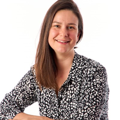 Avis Okaveo logiciel Achats : Magali Pernin, directrice de la commande publique et stratégie achats d’Euroméditerranée